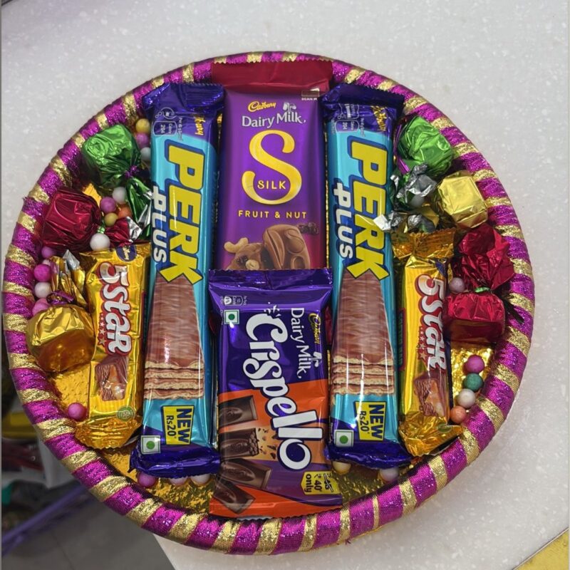 Round Chocolate Gift Tray 203g Round Chocolate Gift Tray 203g – Cadbury Perk Plus, Radhe chocolates, Cadbury 5 Star, Cadbury Crispillo