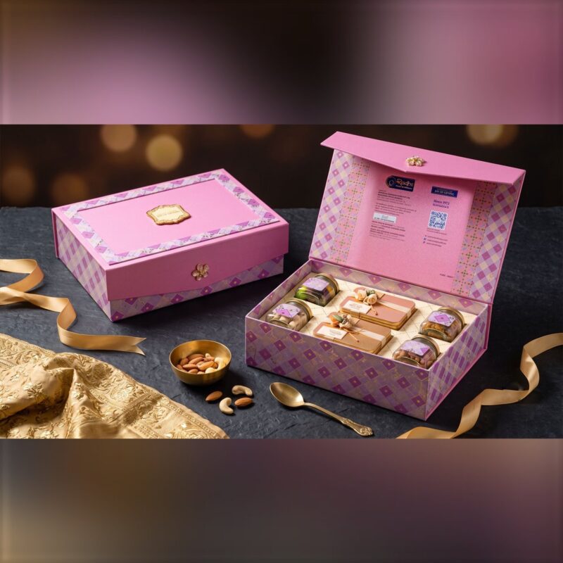 Light Pink Baklava Gift Box Light Pink Baklava Gift Box – Diwali gift box