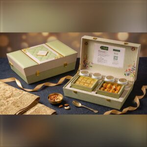Green & White Gift Box